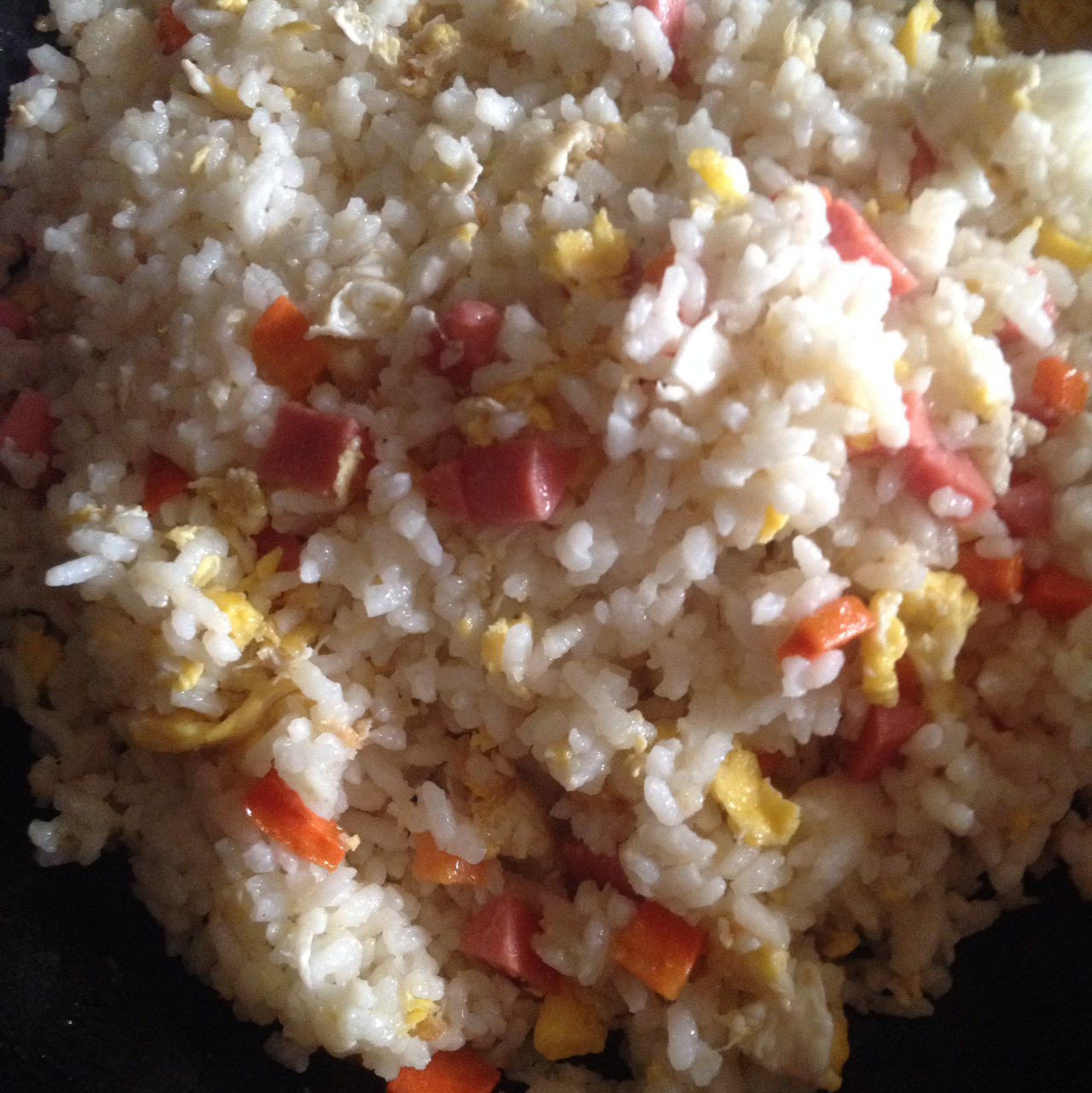 火腿鸡蛋炒饭