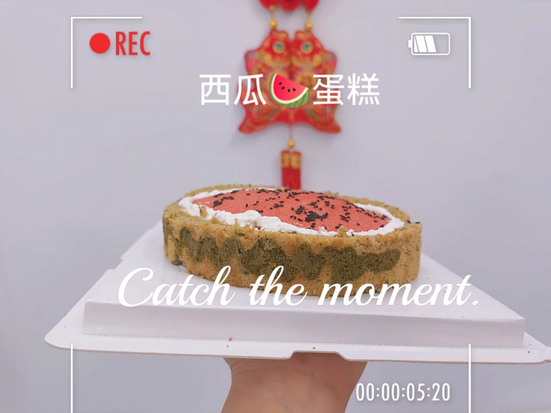 听说，你们想吃西瓜了？来，一起来吃瓜~