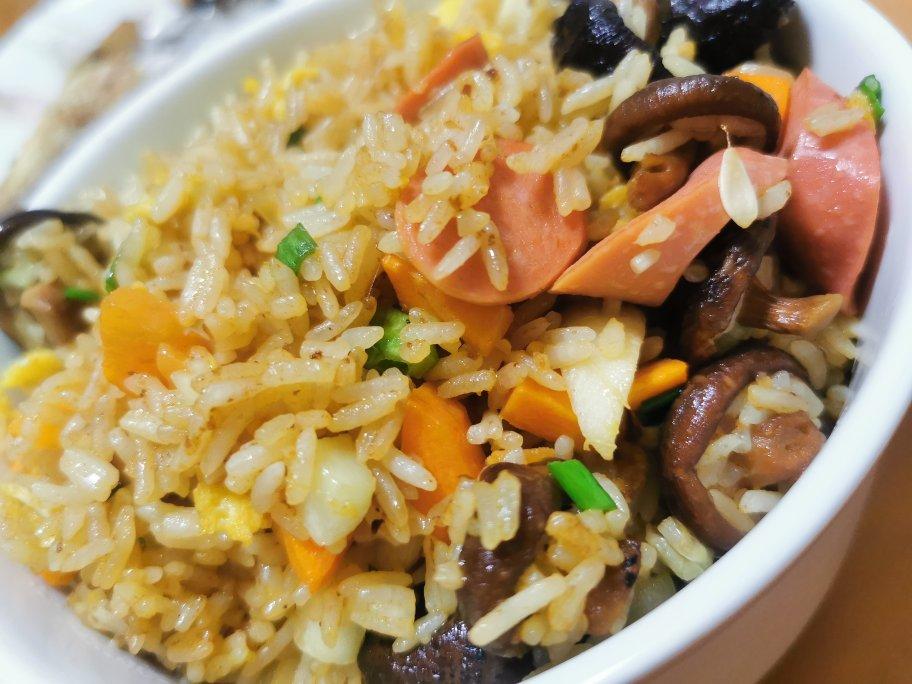 扬州炒饭（剩饭变美食，从此不剩饭）