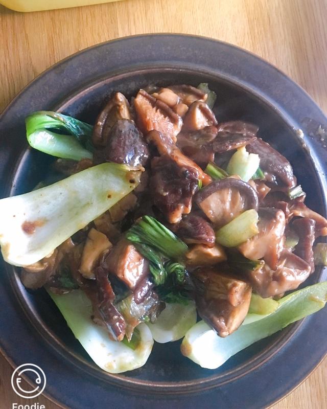 简易版香菇扒油菜