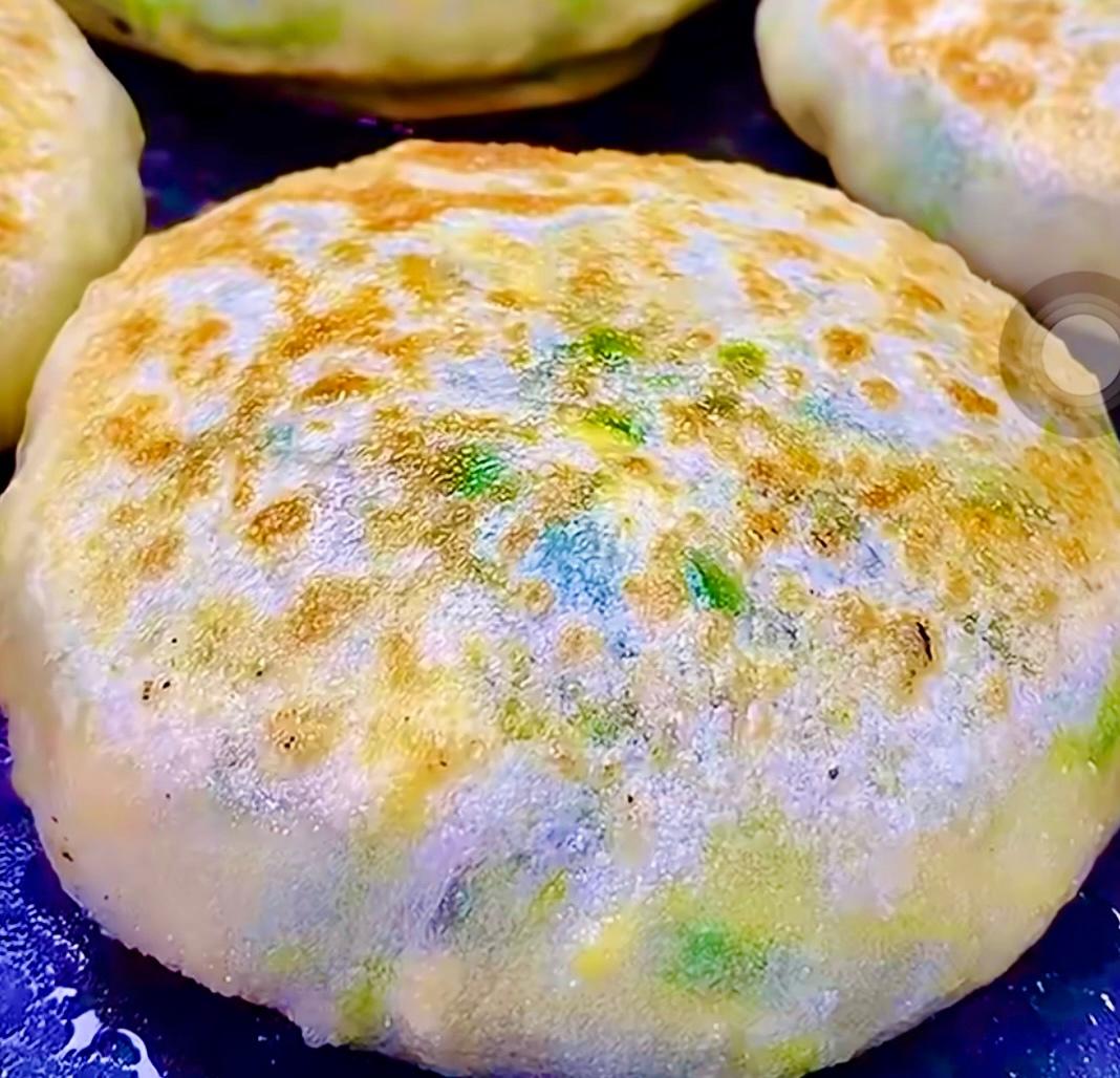 薄皮大馅韭菜盒子