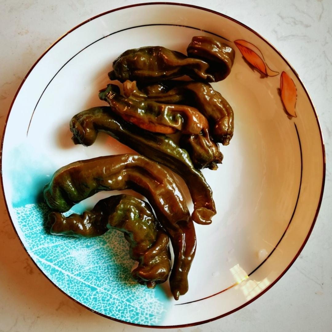 啤酒泡辣椒，坛子酸辣椒， 炒肉炒鸡杂都好吃！