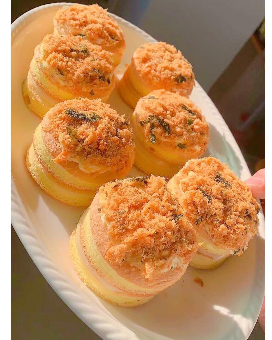 网红升级“拉丝肉松小贝”，用“青井”老师的酸奶戚风方子，更赞了！