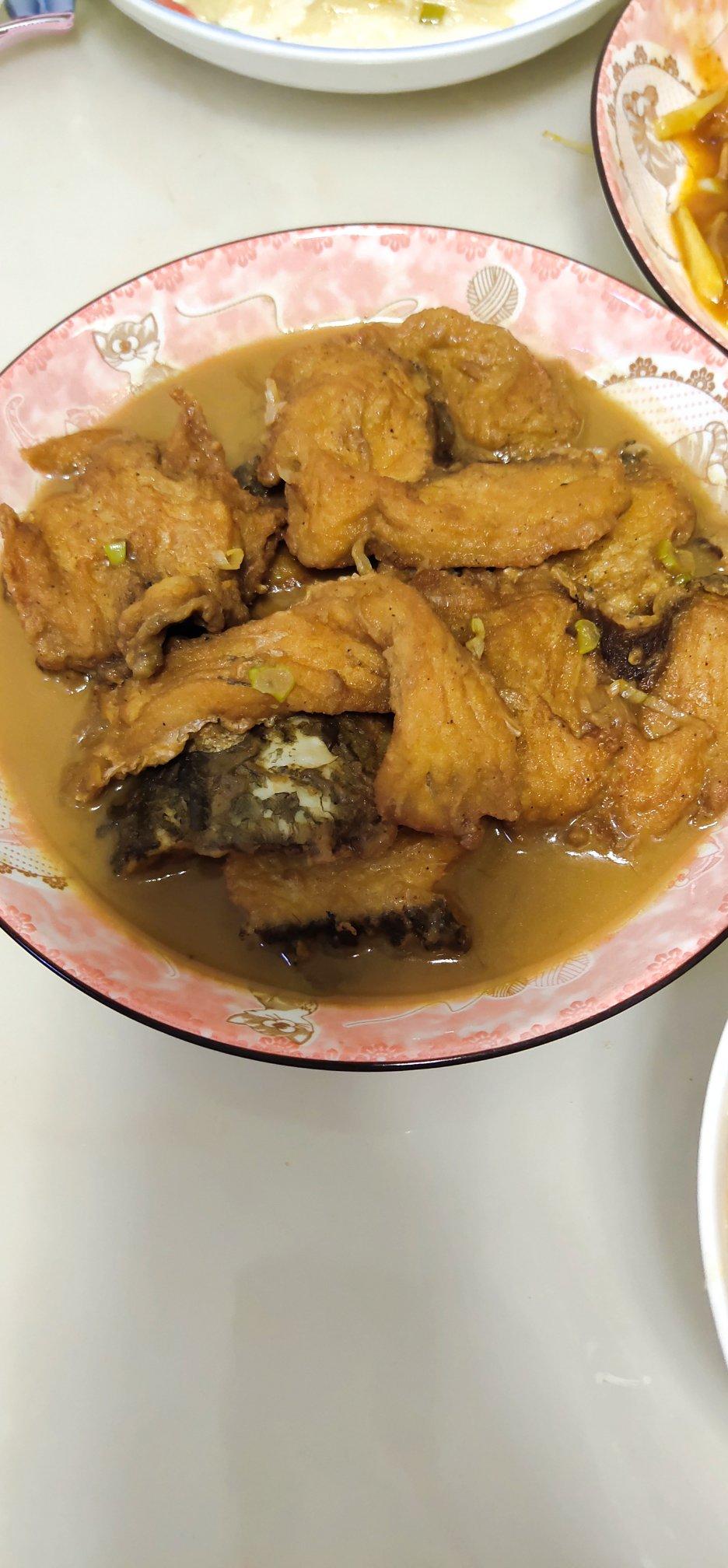 炖鲤鱼