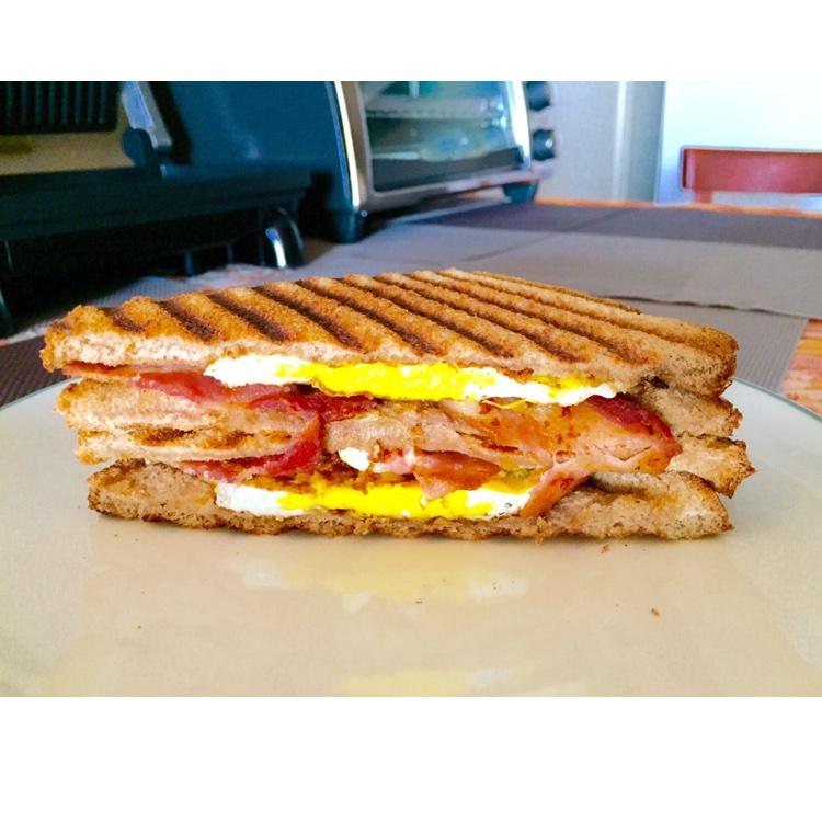 不是每个三明治都能称为PANINI