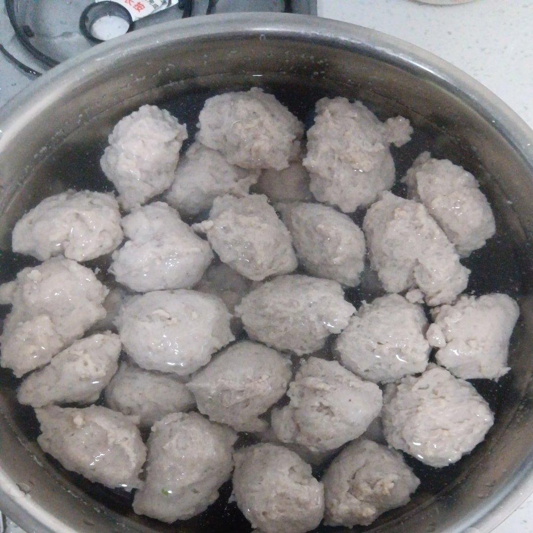 自制猪肉丸