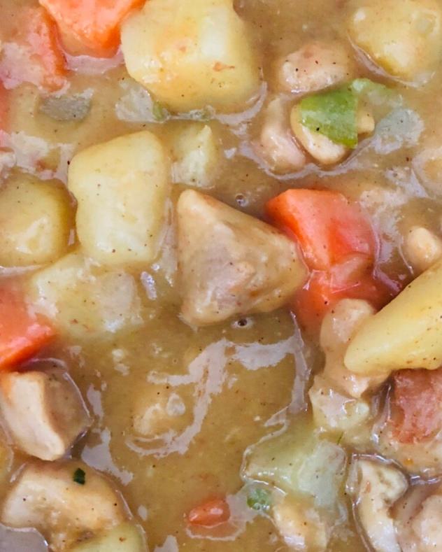 土豆咖喱鸡肉饭