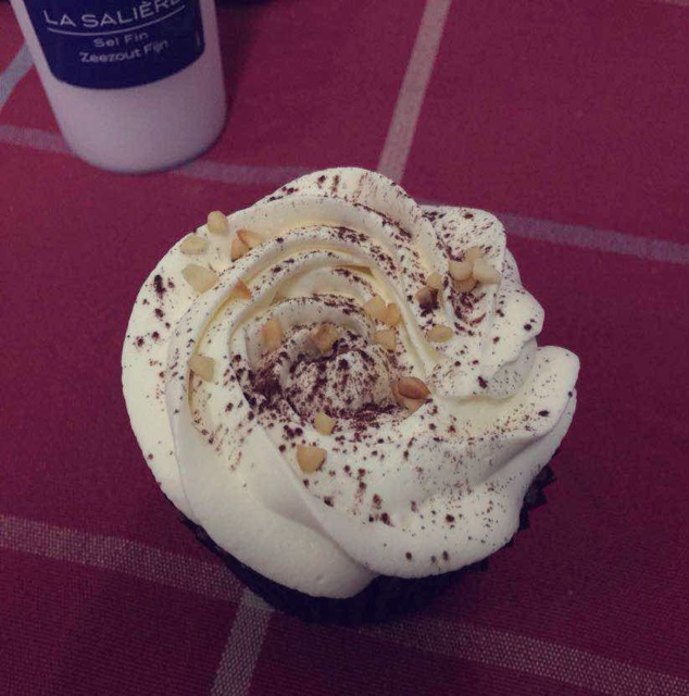古典巧克力cupcake配马斯卡彭奶油霜
