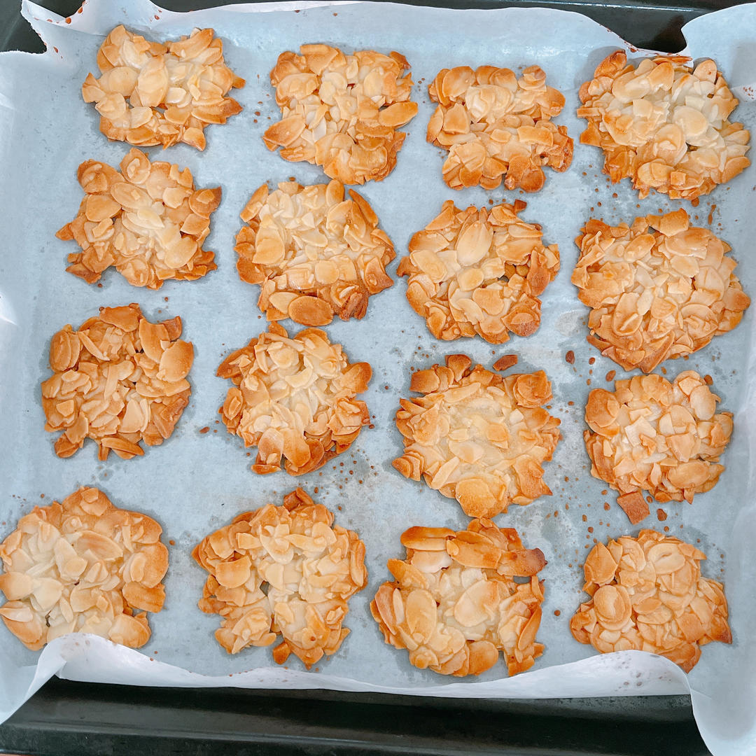 焦糖脆脆杏仁瓦片