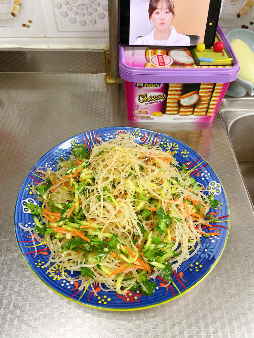 龙须菜鹿角菜石花菜凉拌黄瓜胡萝卜减脂健身减肥清肠快手菜