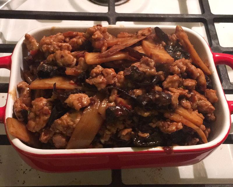 厨师长教你：“鱼香肉丝”的老式做法，味道很赞先收藏了