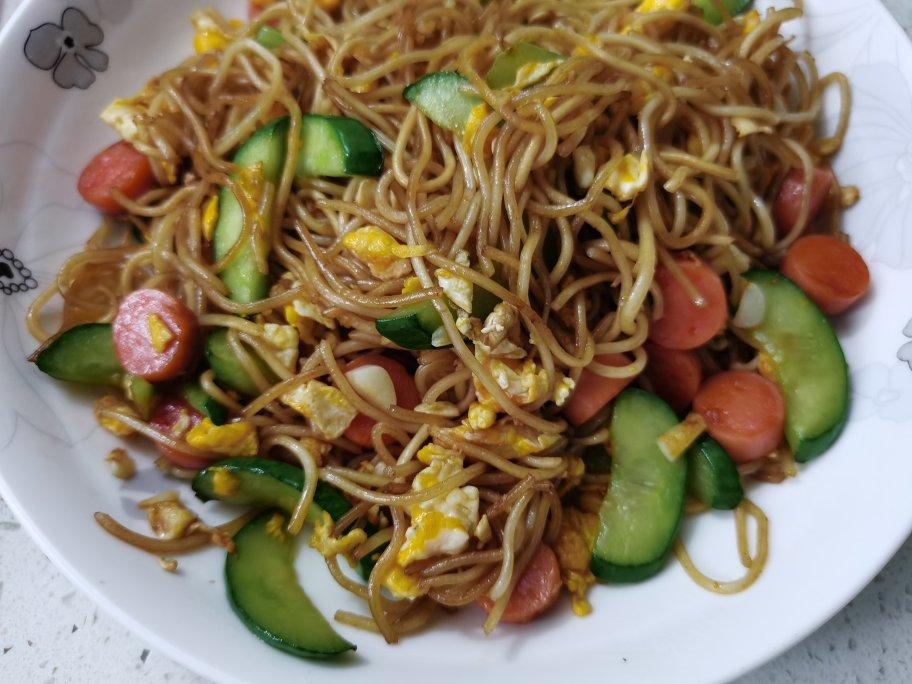 鸡蛋素炒面Fried Noodles Vegetarian