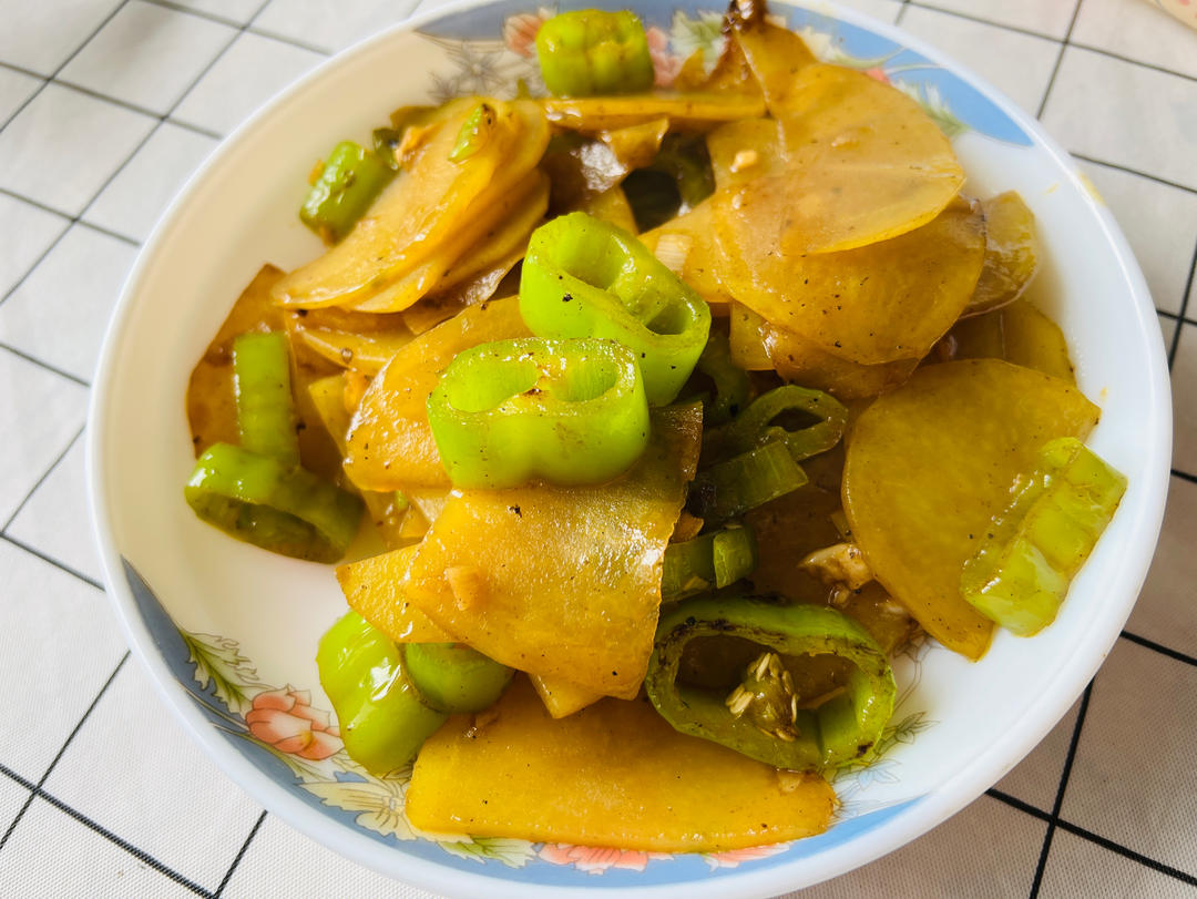 家常炒土豆片