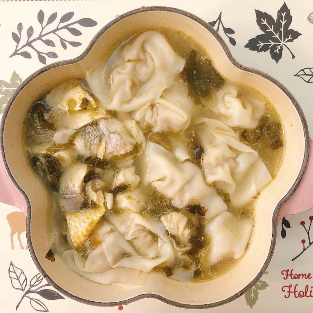雪菜黄鱼大馄饨，连汤水都是精华！