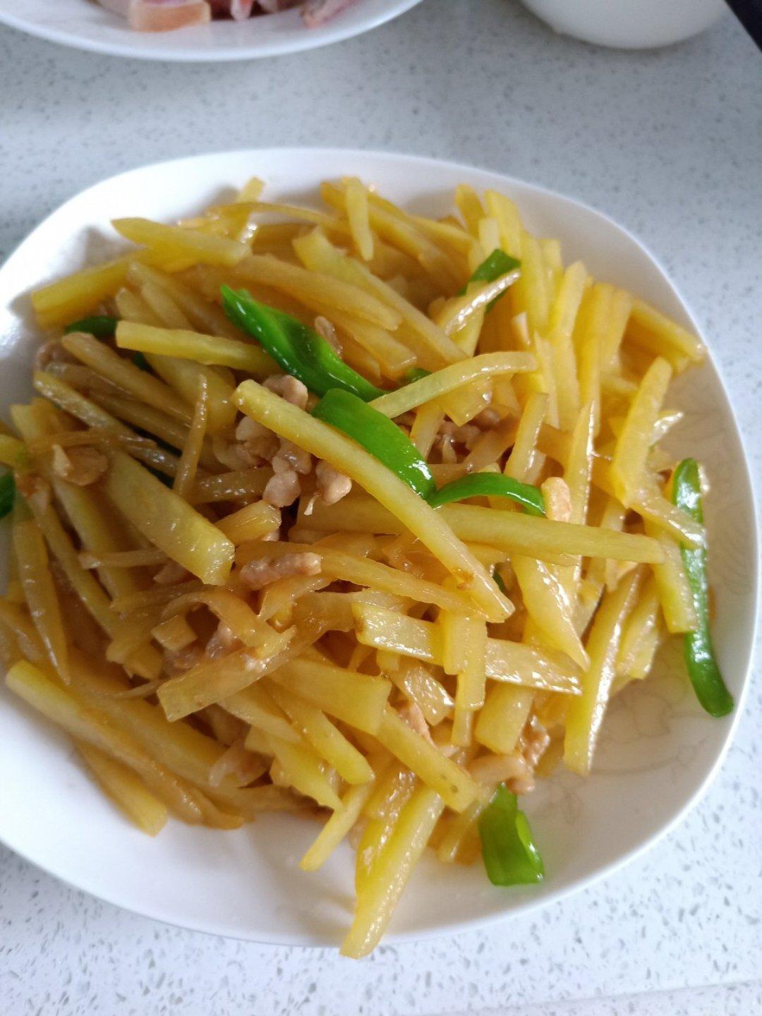 土豆丝炒肉肉