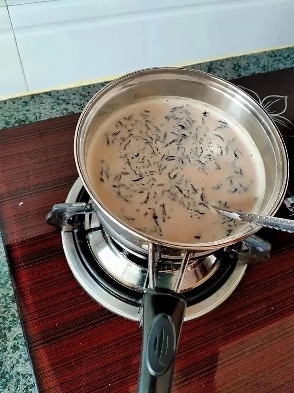 手煮奶茶
