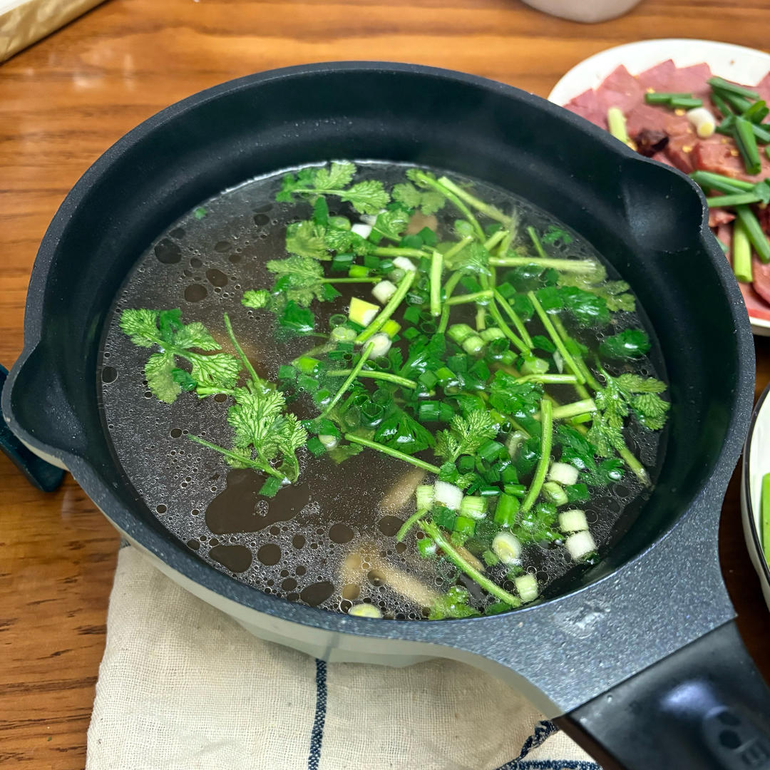 明明是素汤 却鲜得像鸡汤一样的「口蘑汤」