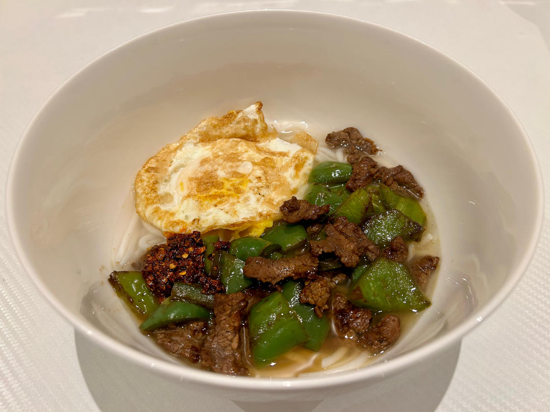 湖南米粉一碗被吃光连汤都不剩的快手早餐