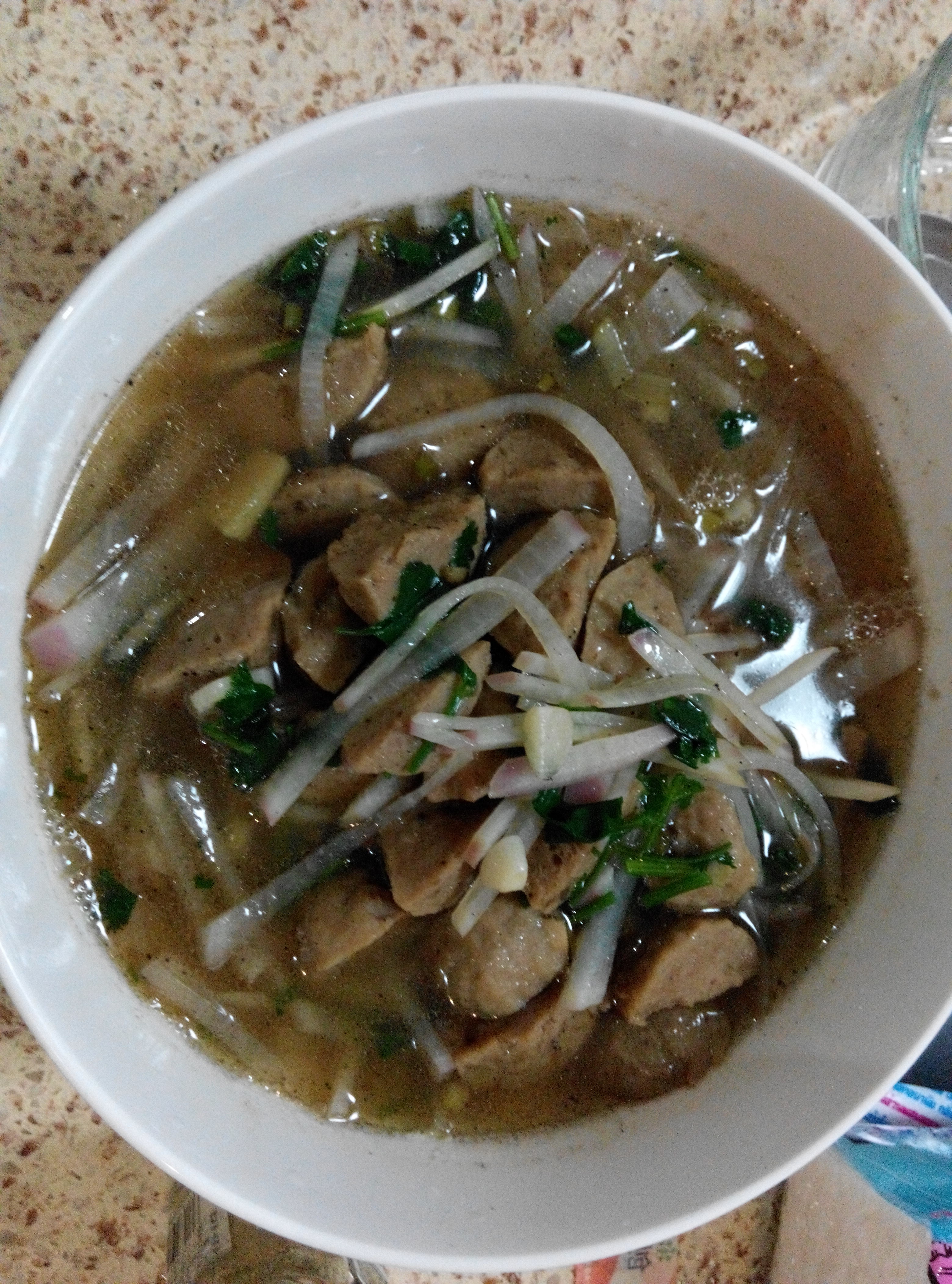 萝卜丸子粉丝汤