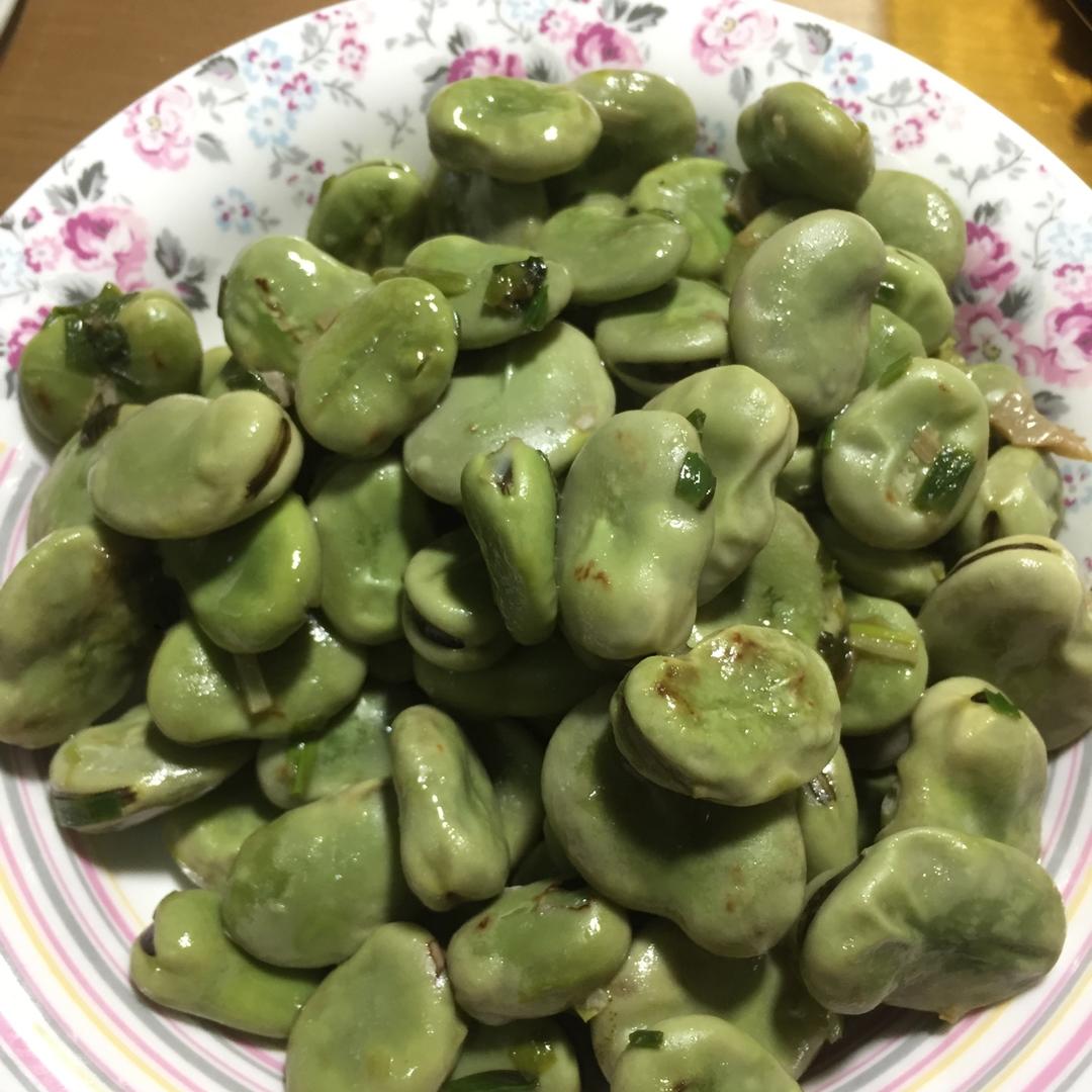 无比鲜美的葱油蚕豆