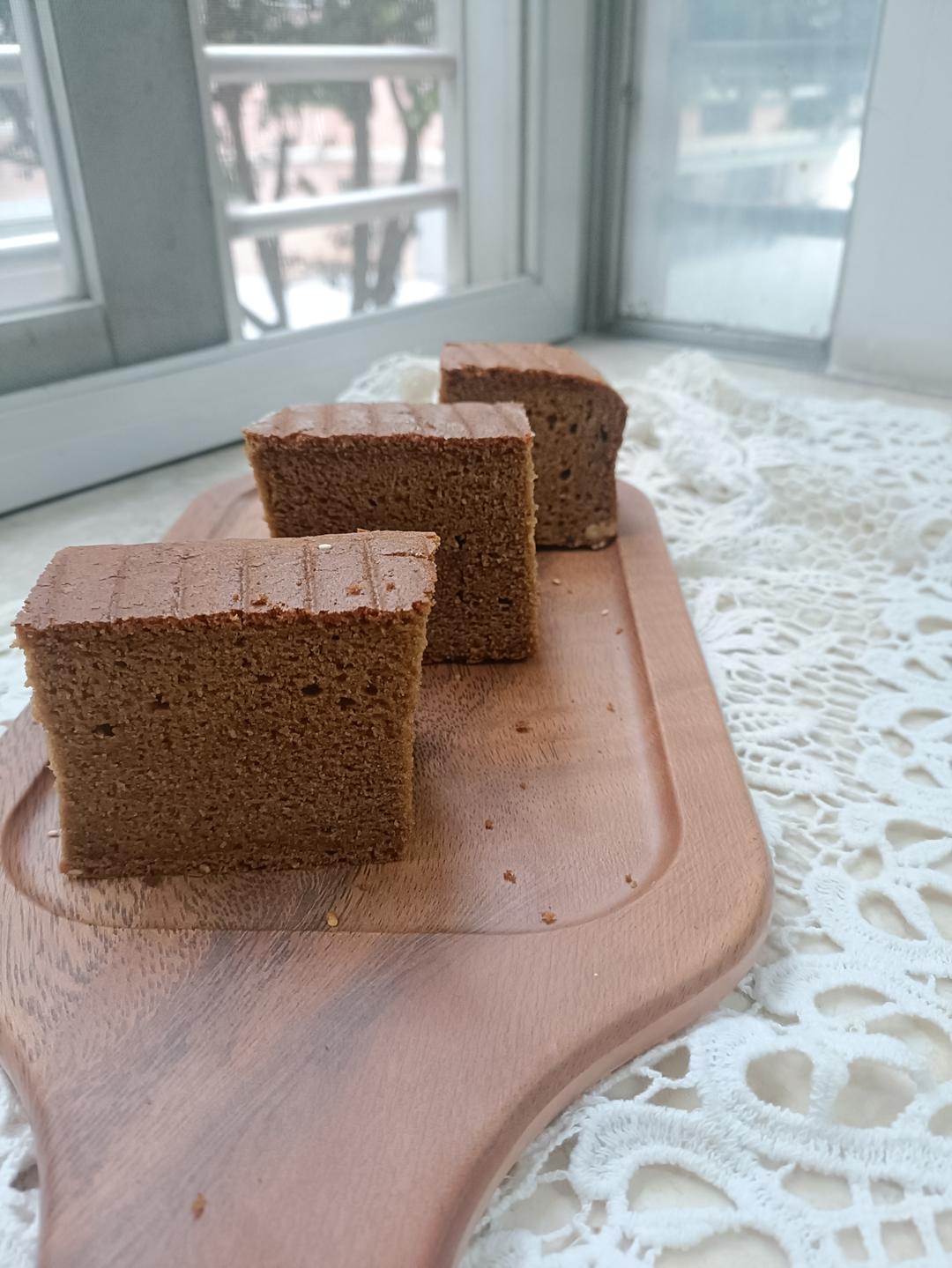 8寸枣泥核桃戚风蛋糕