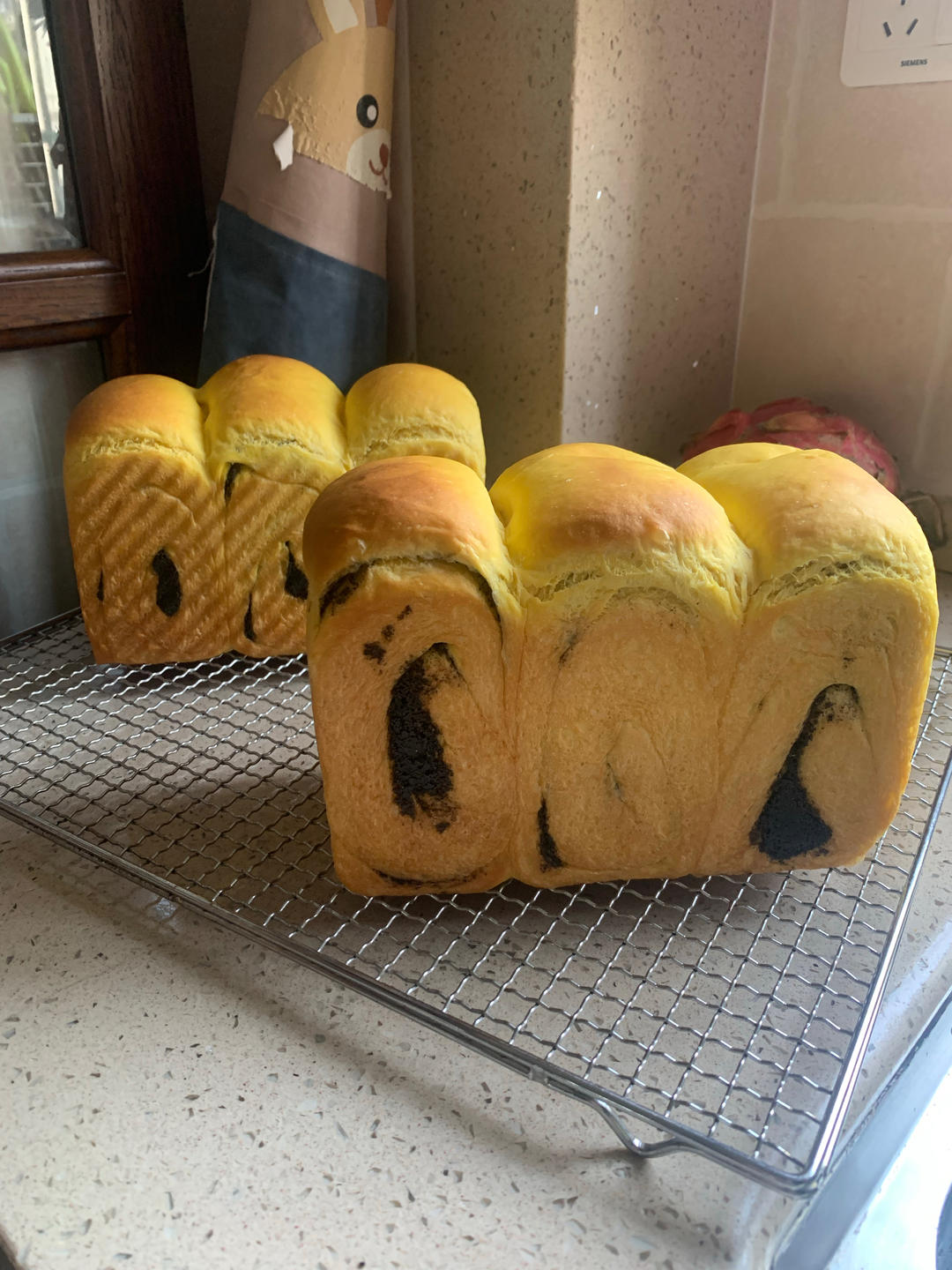 南瓜黑芝麻吐司