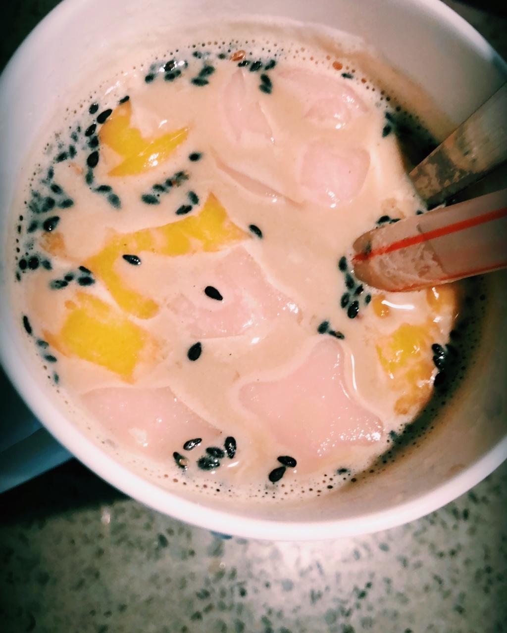 鲜芋奶茶【曼食快语】