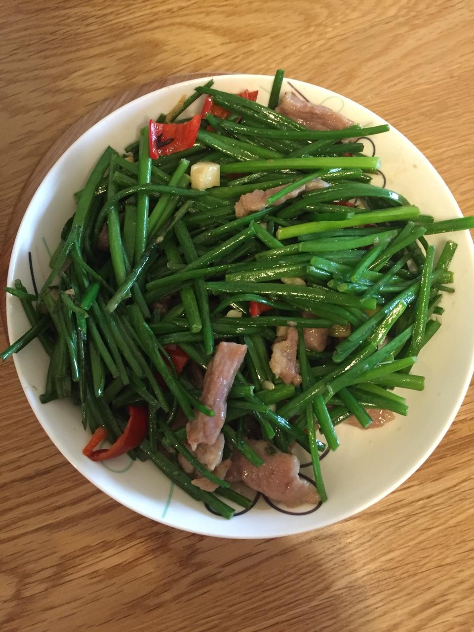 韭菜苔炒肉丝