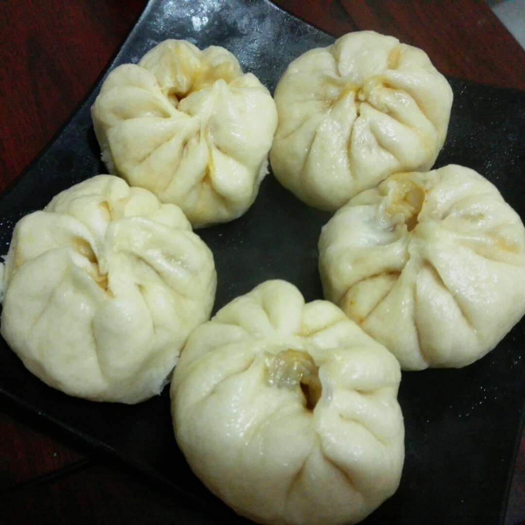 小白菜香菇香干馅儿菜包子