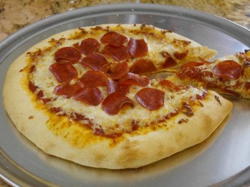 优雅烘焙第60集:史上最快速简单好吃的披萨(完全手工版）视频及操作流程的做法