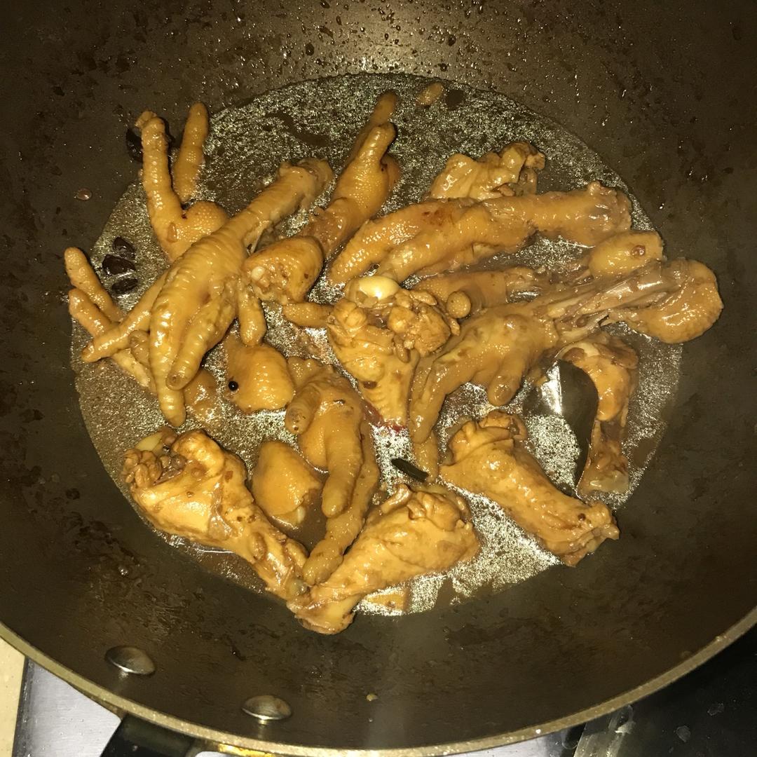 卤鸡脚