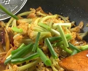 【干锅有机菜花】没有干锅，在家一样吃菜花的做法 步骤7