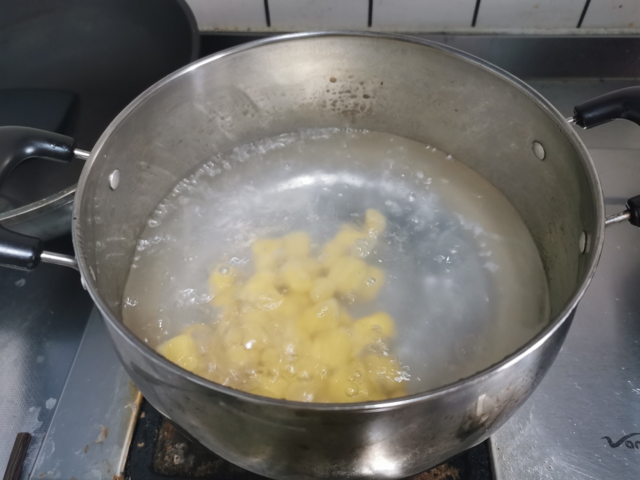芋圆椰汁西米露的做法 步骤8