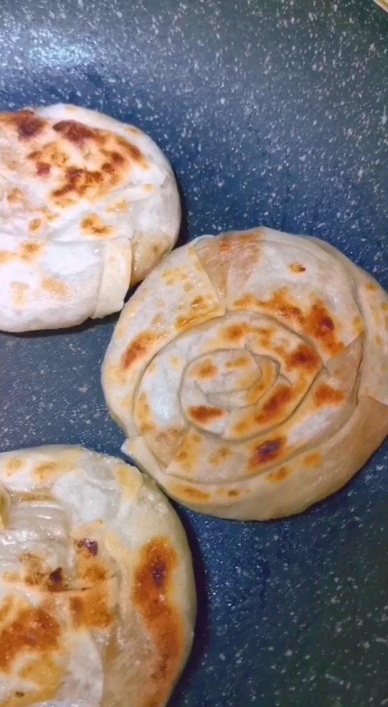 葱油饼（馄饨皮版）