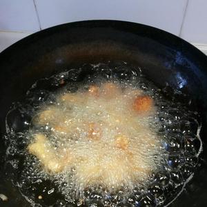 油炸鸡米花的做法 步骤6
