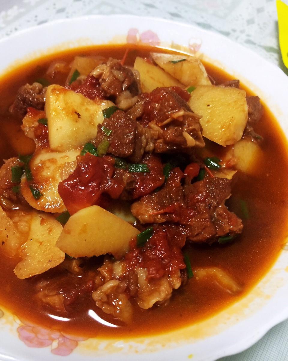 番茄土豆炖牛腩