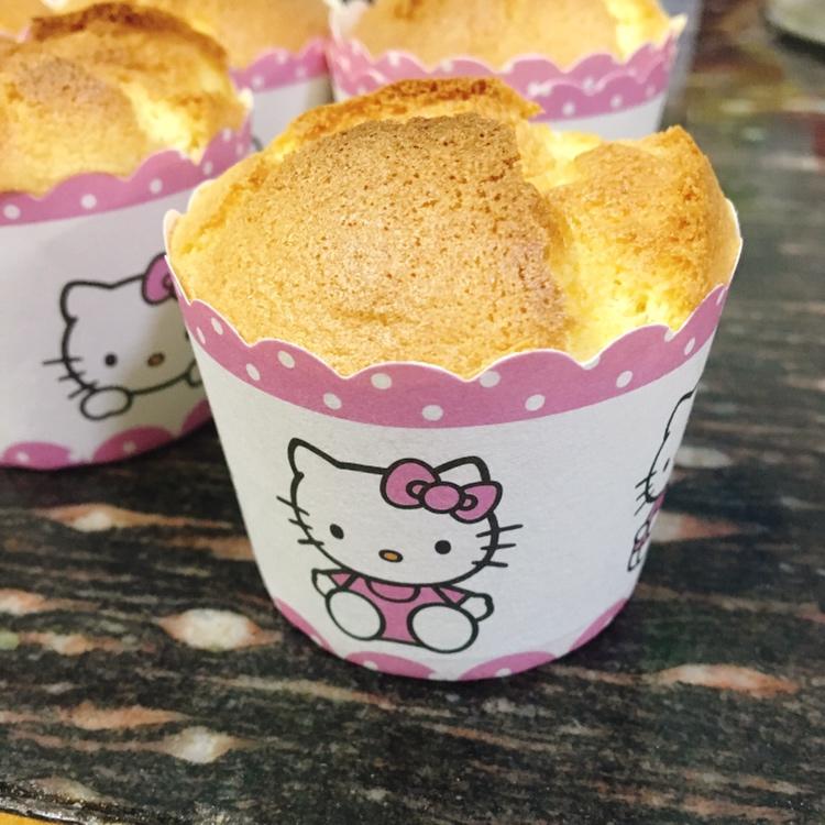 软绵绵戚风纸杯蛋糕