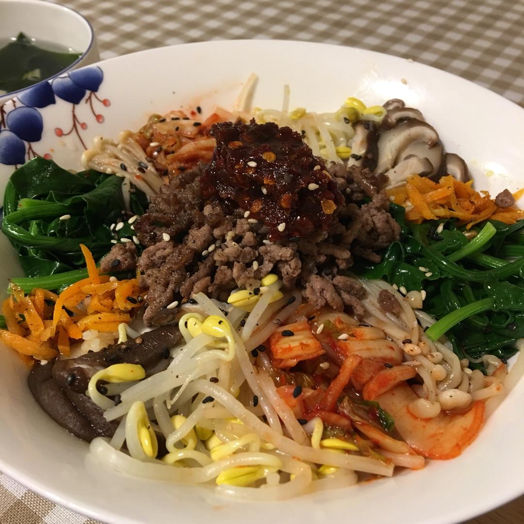 韩国石锅拌饭