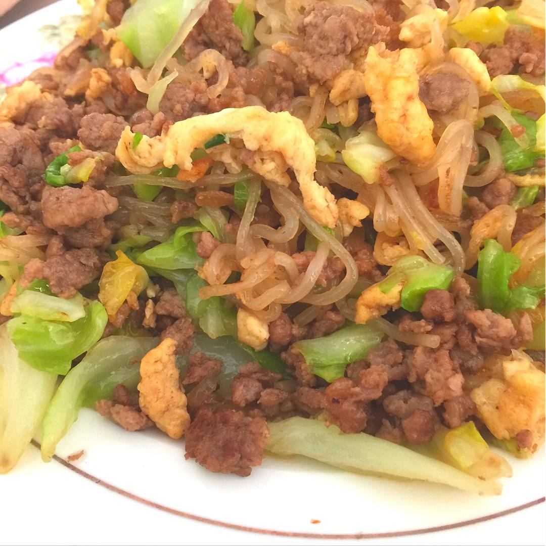 包菜粉丝炒鸡蛋