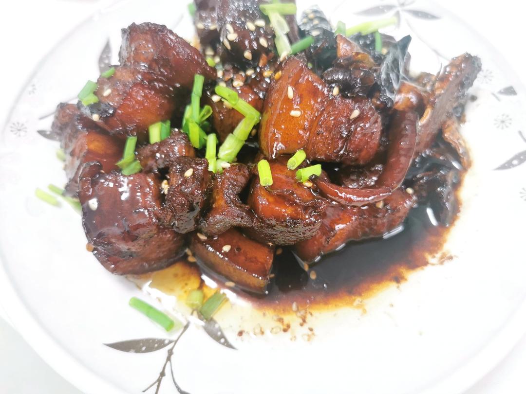 不焯水不放油的家常红烧肉