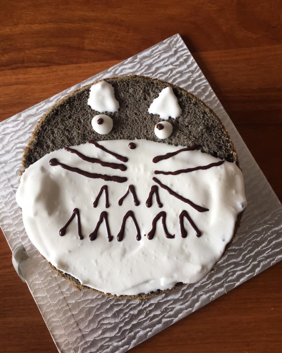 萌系龙猫戚风蛋糕