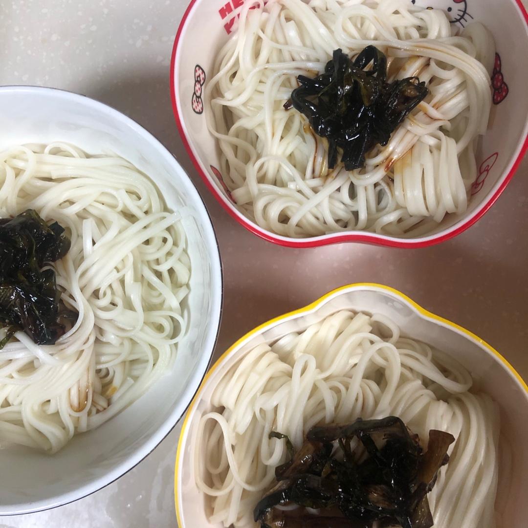 极香的葱油面