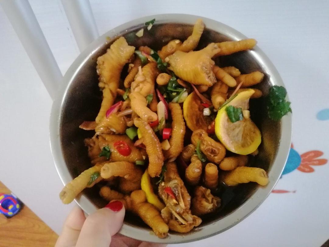【柠檬酸辣鸡爪】自制超级无敌美味的网红鸡爪
