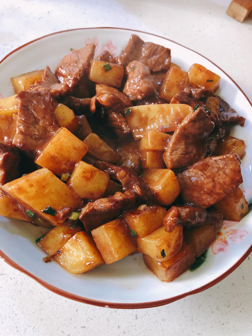 黑椒牛肉炒土豆