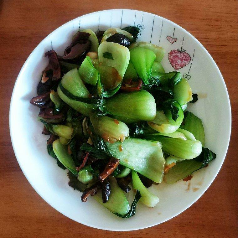 简易版香菇扒油菜