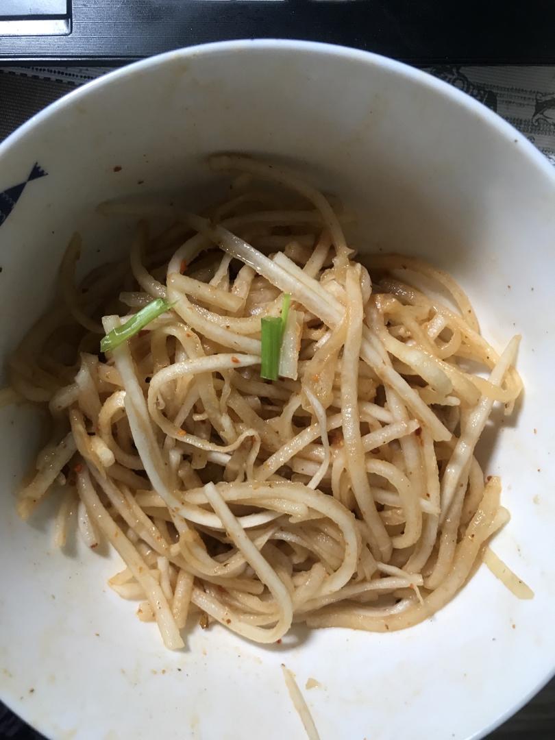 超好吃的凉拌白萝卜丝