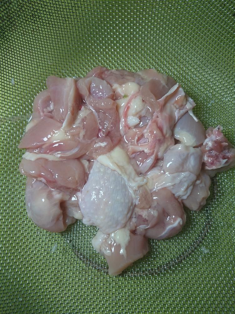 黑胡椒鸡肉菠萝炒饭的做法 步骤1