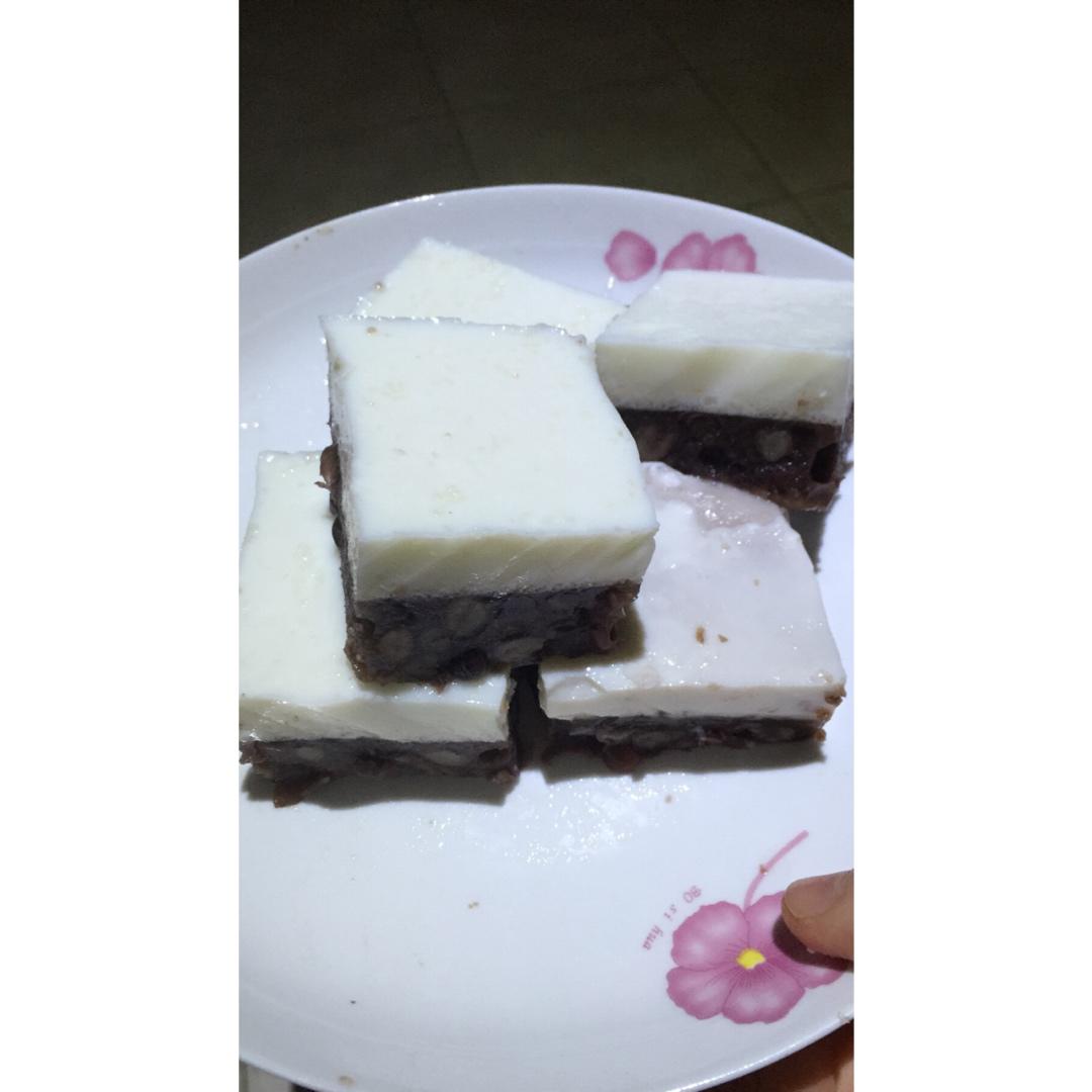 牛奶椰汁红豆糕