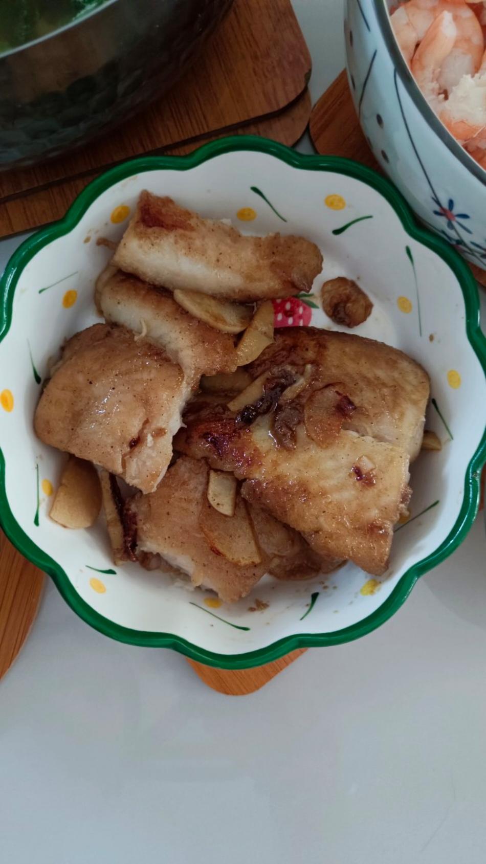 香煎巴沙鱼（龙利鱼）