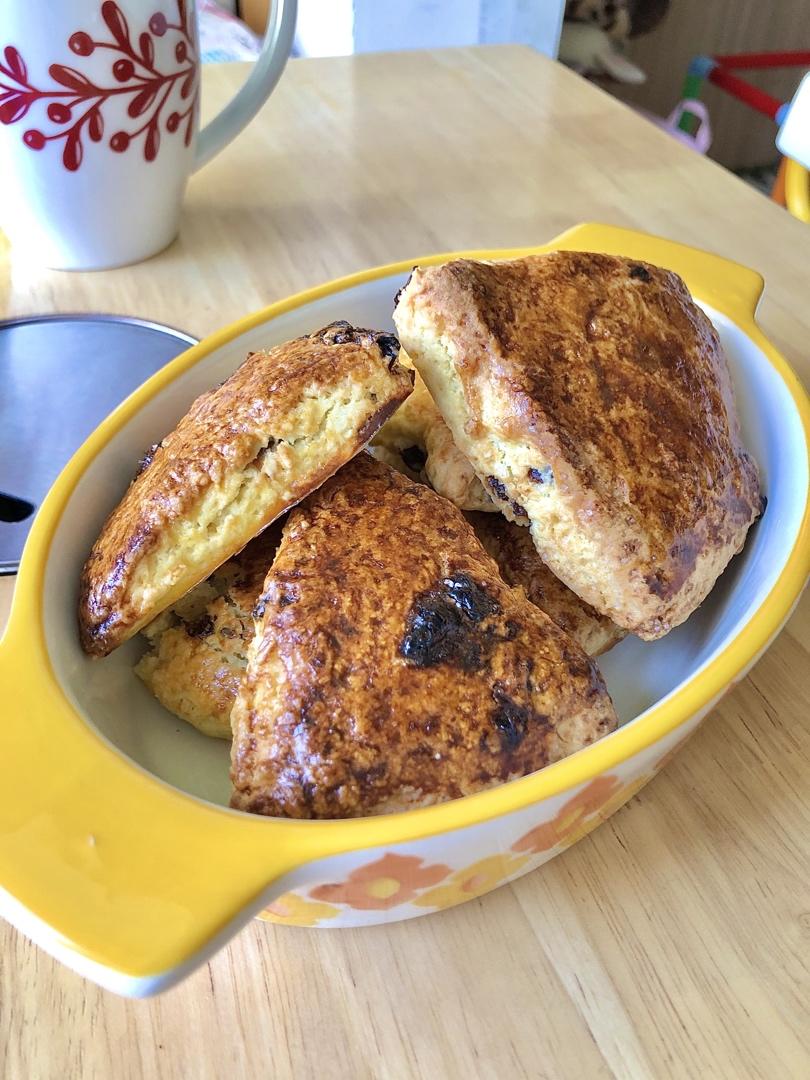 淡奶油葡萄干司康饼